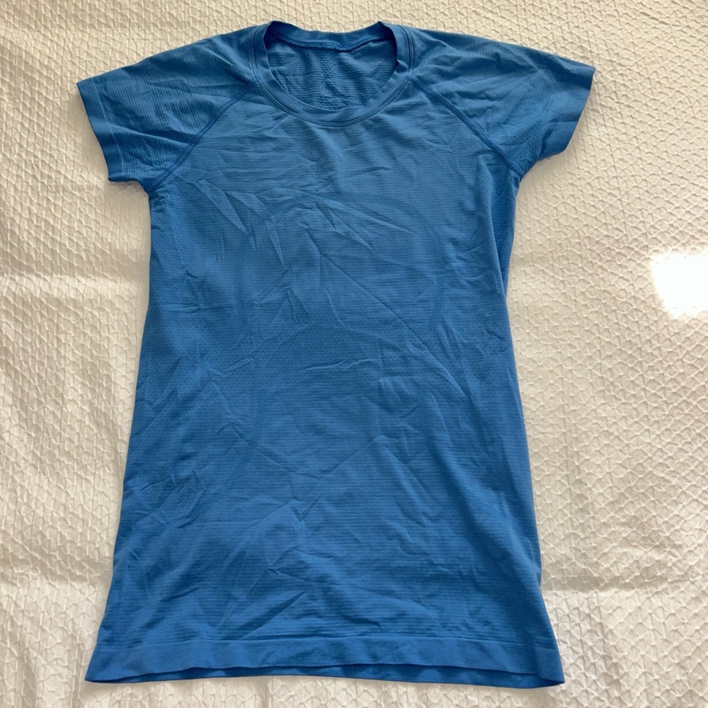 Lululemon Swiftly Tech Short-Sleeve Shirt 2.0 Hip Length